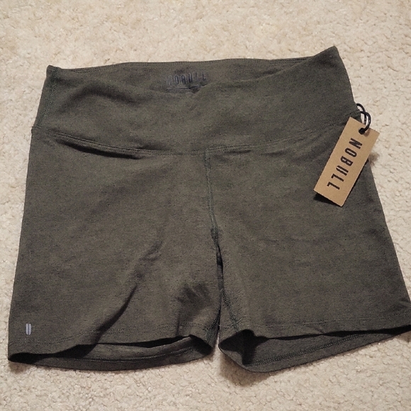 NOBULL Pants - NEW NOBULL 4" Shorts